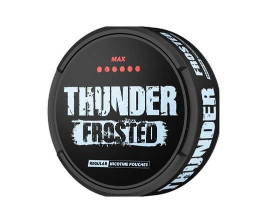 THUNDER FROSTED MAX Nikotinbeutel mit frostigem Mentholgeschmack und 16,25 mg/g Nikotinstärke in schwarzer Dose